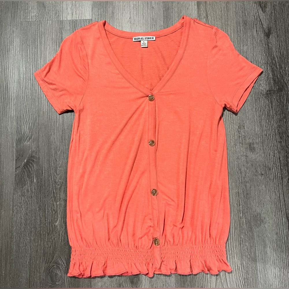 Moral Fiber Coral V Neck Shirt w Shirred Bottom Hemline - Size Women’s Large
